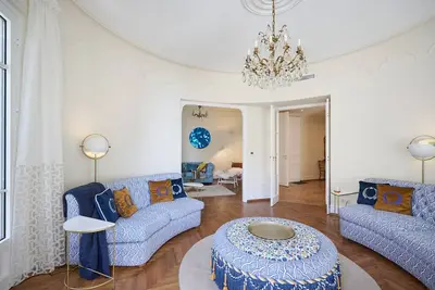 Image de SunlightProperties La Rotonde - Luxury 4 Bdr with sea view near Negresco