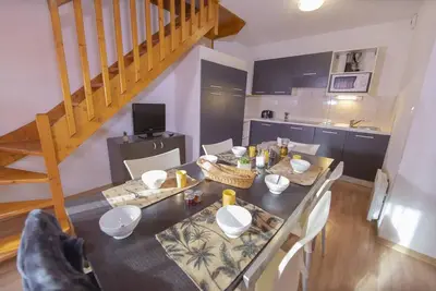 Image de 10m des commerces, piscine, balcon, 45m², Les Orres
