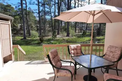 Image de Inviting Oasis & Water Views Less Than 1 Mile from Beach! In-Town Parking Pass!