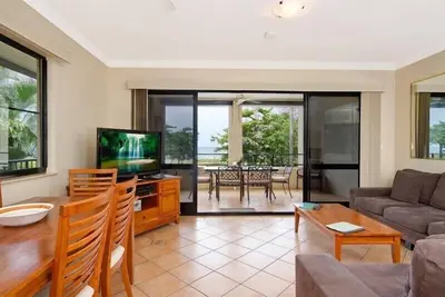 Image de Very spacious 2 Bedroom Beachfront Apartment in Yorkeys Knob