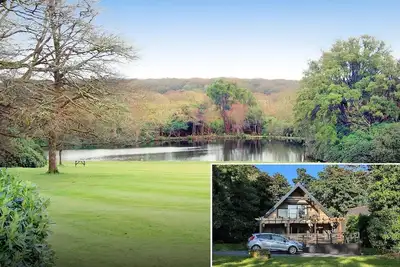Image de Luxury 3-bedroom lodge. Spacious country estate. Own hot tub. Free gym, pool etc