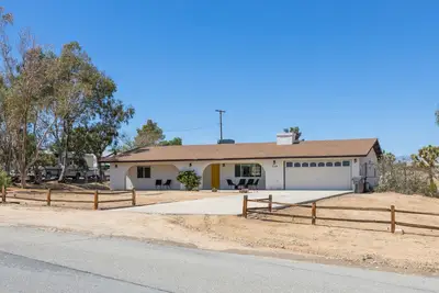 Image de 🌵Horseshoe House - Incomparable Sense of Tranquility w\/Hot Tub, Bbq & Fire Pit🌵