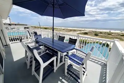 Image de 4br Beachfront Condo w/Pool & Ocean Views! ! !