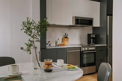 Image de Sonder Le Victoria | Lower-Level One-Bedroom Apartment