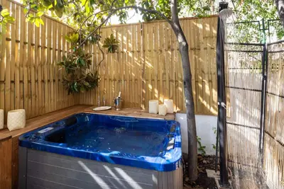 Image de Luxury Suite Jasmin-Two Bedroom Suite with Hot Tub