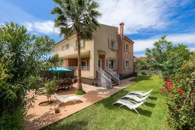 Image de Maison de vacances Casa Luz près de la plage avec connexion Wi-Fi et jardin