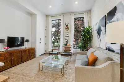 Image de This hotel is a 2 bedroom(s), 2 bathrooms, located in New Orleans, La.