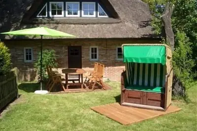 Image de \"Experience family happiness at Lüntsches Schloss - your dream vacation awaits! \"
