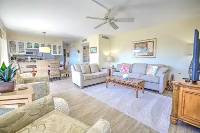 Image de Island Beach Club #P3a is a 2/2 vacation rental on Sanibel Island!
