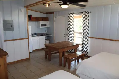 Image de Bungalow #9 at Possum Kingdom Lake