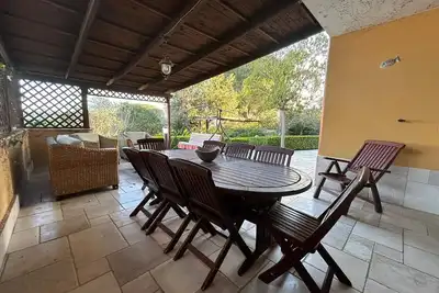 Cottage With Large Garden Within Walking Distance From The Sea