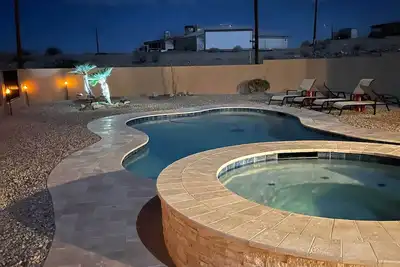 Image de 4 Mi to Lake Havasu: Home w/ Views, Pool & Spa