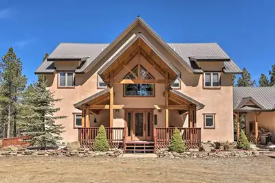 Image de Grand Angel Fire Retreat w/ Hot Tub & Fire Pit!