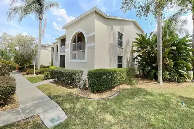 Image de Corner 2-bed / 2-bath Unit #926, in the Stoneybrook Golf and Country Club