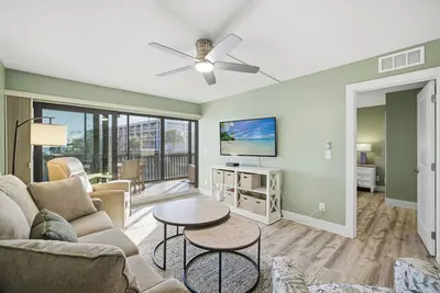 Image de Sand Pointe 217, 2 Bedroom, Gulf-Views Pool Not Operational