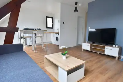 Image de Charmant F2 tout équipé, refait à neuf.