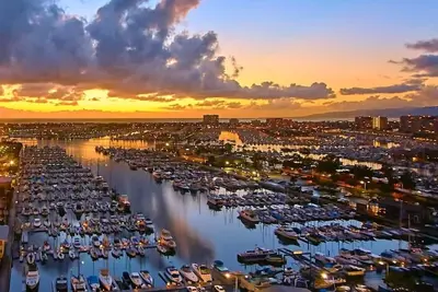 Image de ★ Exquisite Sunrise Views @ our 2br\/2ba apt 3Beds ★