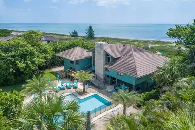 Image de Stunning Oceanfront • Sea Turtle Resort • Beach Home with Resort Pool • Wow!