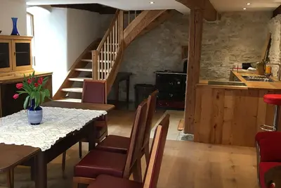 Image de Cozy vacation home in a listed 18th century Jura house
