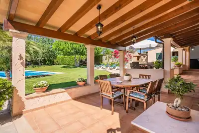 Image de Villa Reynés avec vue sur les montagnes avec Wi-Fi, A\/C, Piscine, Jardin, Balcon et Terrasse