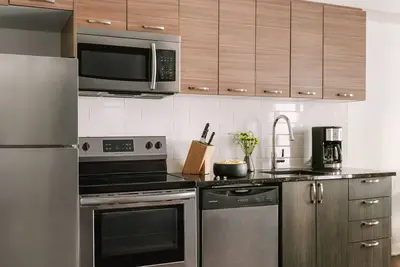 Image de Sonder Penny Lane | One-Bedroom Apartment w\/ Balcony