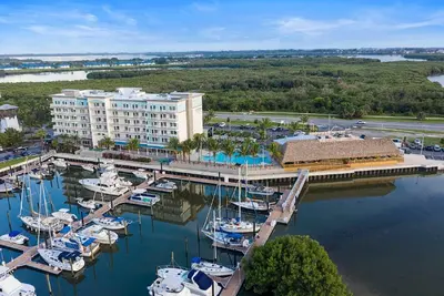 Image de Amazing Marina View Room w/ Two Queen Beds, Balcony, & High-Speed Internet