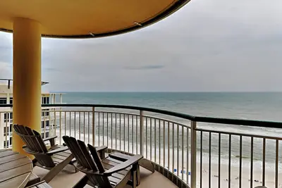 Image de Beach Colony East 15a | Balcony + On-Site Amenities!
