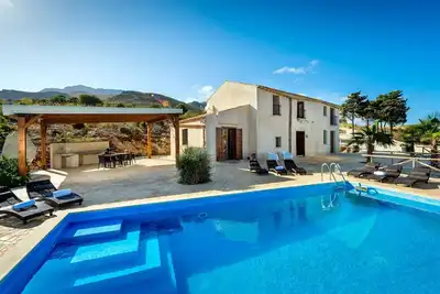 Image de Maison de vacances privée avec climatisation, piscine privée, Wifi, Tv, patio, vue panoramique