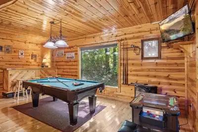 Image de Rustic 2br, Game & Movie Room, 10mins to Pkwy
