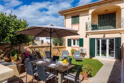 Image de Apartamento \"La Pergola\" avec Wi-Fi, climatisation, terrasse et jardin