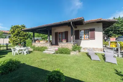 Image de Appartement de vacances \"Villa Adi 1\" avec vue sur lac, Wi-Fi, jardin, piscine et terrasse