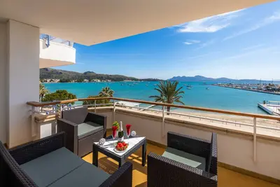 Image de Maison de vacances 'Apartamento Brisas' avec vue sur la mer, Wi-Fi, A/C & Balcon