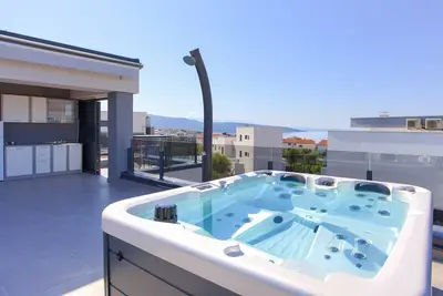 Image de Appartement Joy avec vue sur la mer et bain à remous