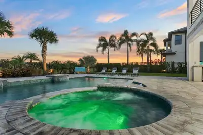 Image de Close To Disney / Free Shuttle / Private Pool And Spa