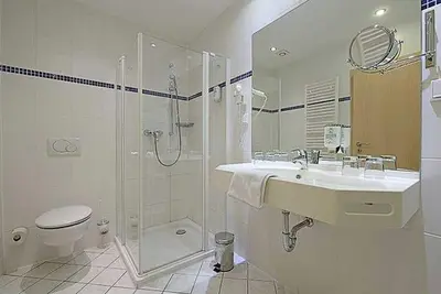 Image de Double room with 2 extra beds - Baltic Hotel in Lübeck