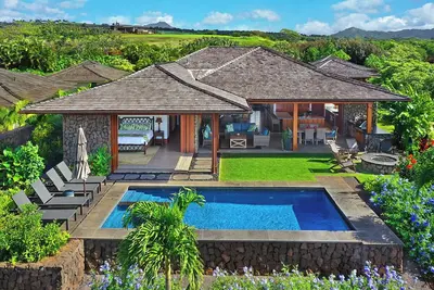 Hale 'Imi Ola: Ocean Views, Luxury, Balinese Charm