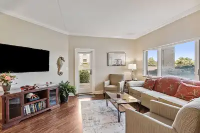 Image de 255 Sandcastles - Wonderful 1 Bedroom Oceanfront Condo next to the Omni