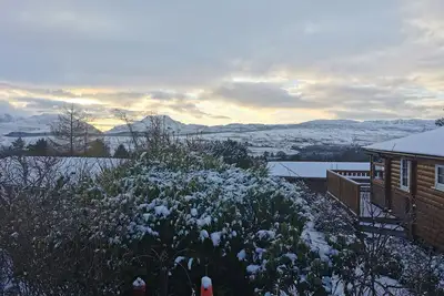 Image de Cabin 51 has the most amazing views of the Rhinog Mountain ranges.