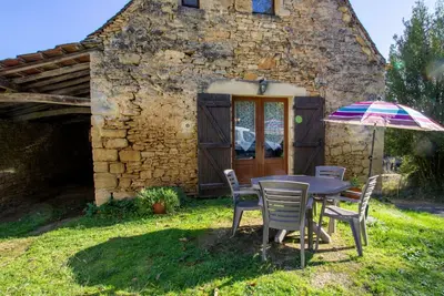 Image de Charmante maison périgourdine avec jardin, cheminée, Wifi et équipements bébé, proche de Sarlat
