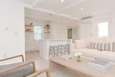 Image de Arden House Dt Mystic 3br Lux Family Getaway