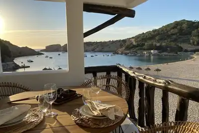 Image de A la playa, appartement sur la plage, climatisé avec Wifi
