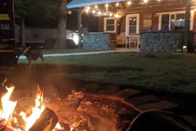 Image de Dog friendly cozy red cottage near lakes and trails
