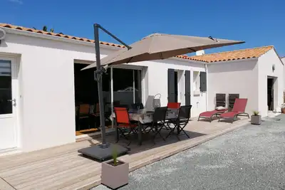 Image de Maison 180m² 3 chambres pièce a vivre de 62m², piscine hors sol.