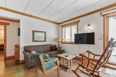 Image de Comfy Country Condo - East