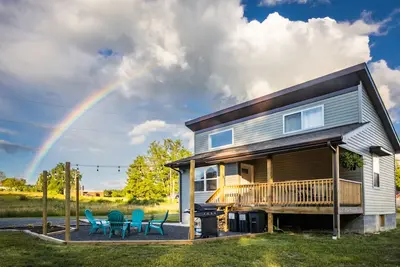 Image de Stout Grove - New House minutes from the New River Gorge National Park