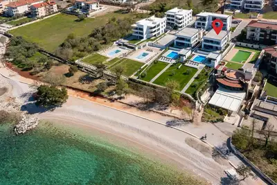 Image de Superbe maison à Zidarici avec cuisine