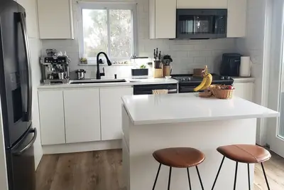 Image de Water front house