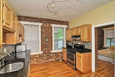 Image de Beautiful 4bd\/2ba Gem! Near airport, city, subway!