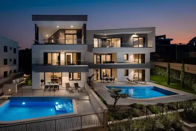 Image de Superbe appartement à Zidarici avec.