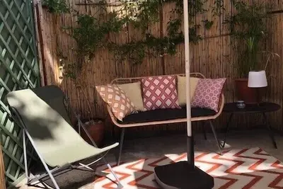 Image de Toulon-Mourillon : Maisonnette studio avec cour privative, à 700 m des plages.